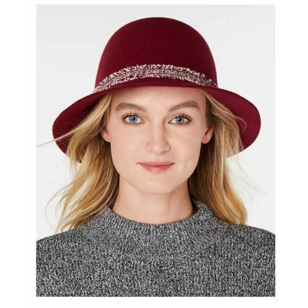 NINE WEST Wool Felt Raw-Cut Cloche Adjustable Head
